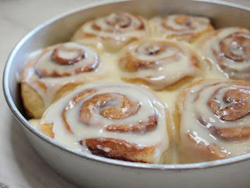 cinnamon pecan rolls